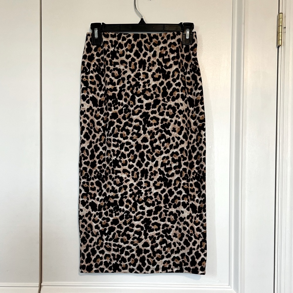 Zara leopard skirt
